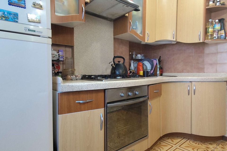 Продаётся 3-комнатная квартира, 70.4 м²