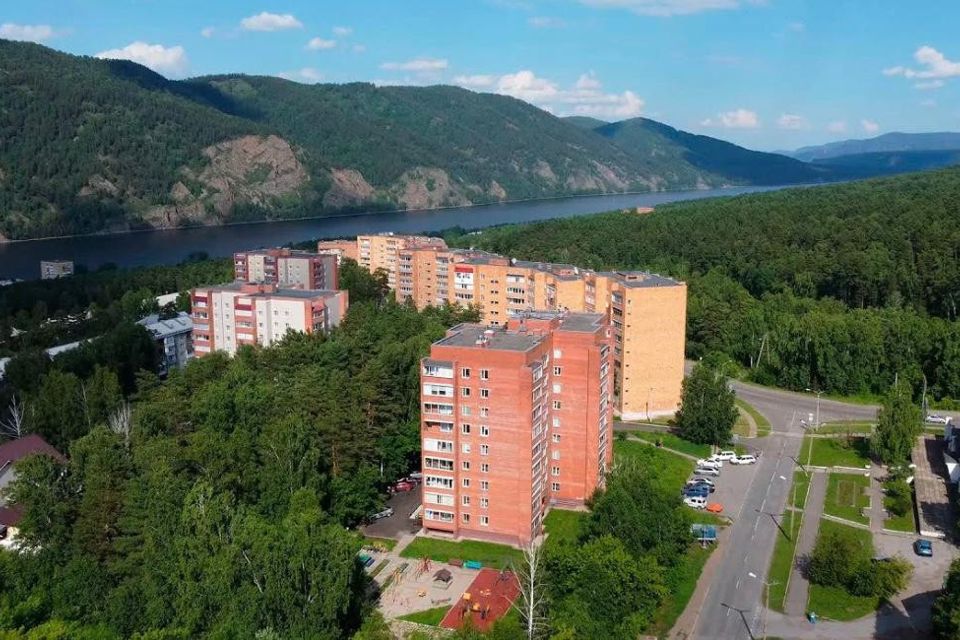 Продаётся 3-комнатная квартира, 62 м²