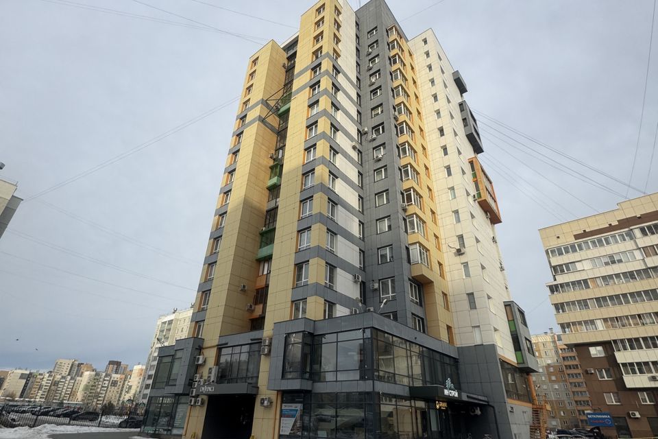 Продаётся 4-комнатная квартира, 109.1 м²