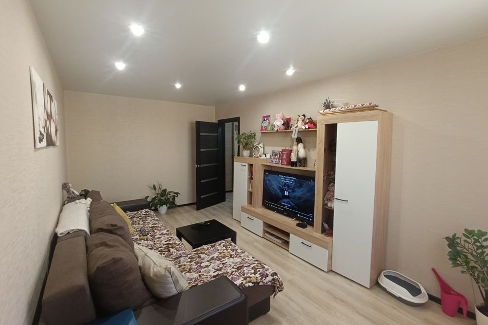 Продаётся 3-комнатная квартира, 70.4 м²