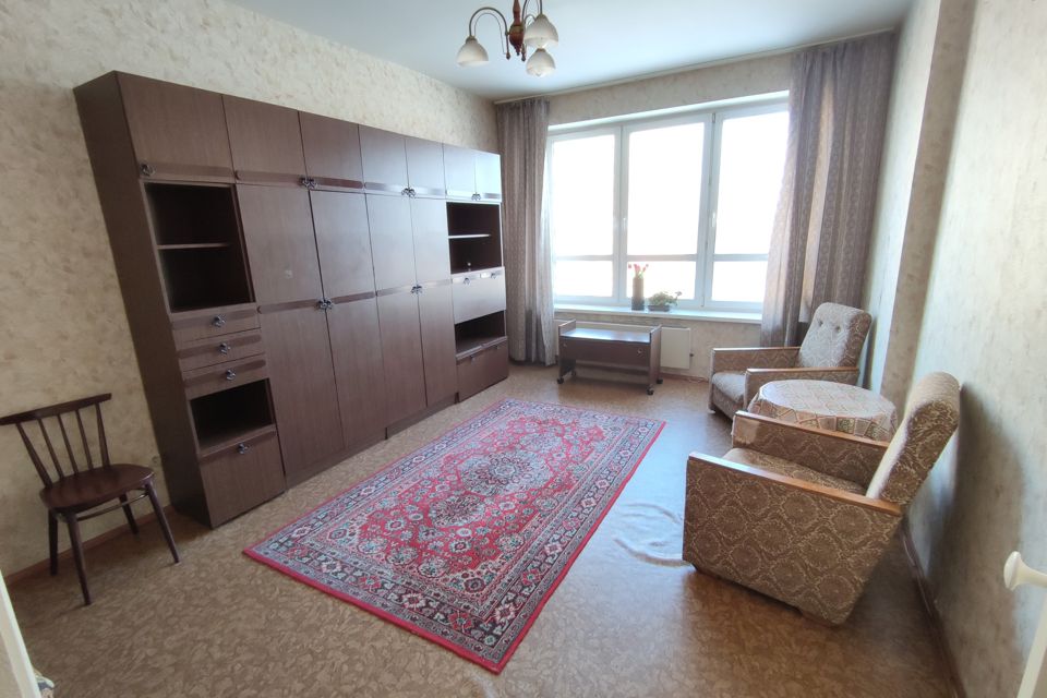 Продаётся 1-комнатная квартира, 38 м²