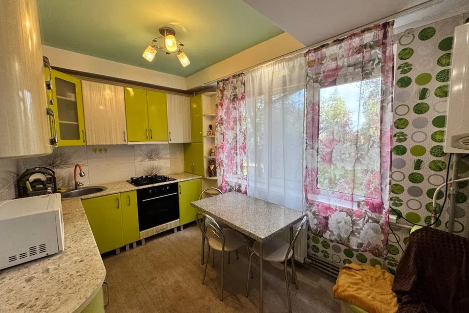 Продаётся 2-комнатная квартира, 49.7 м²