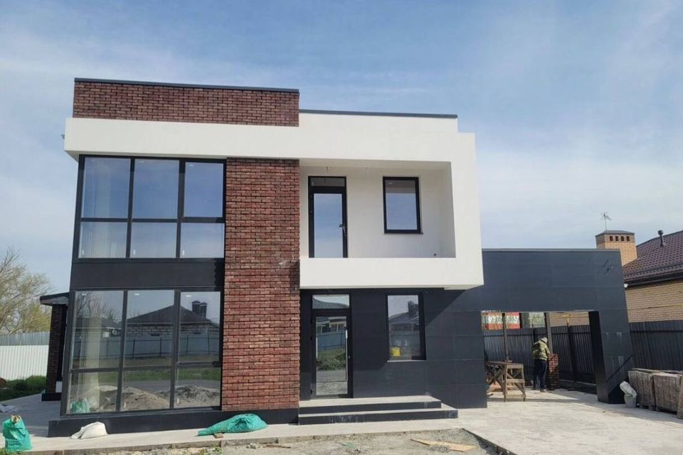 Продаётся 2-этажный дом, 161 м²