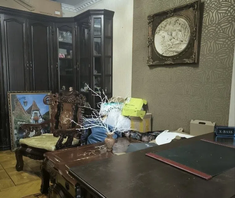 Продаётся 4-комнатная квартира, 132.5 м²