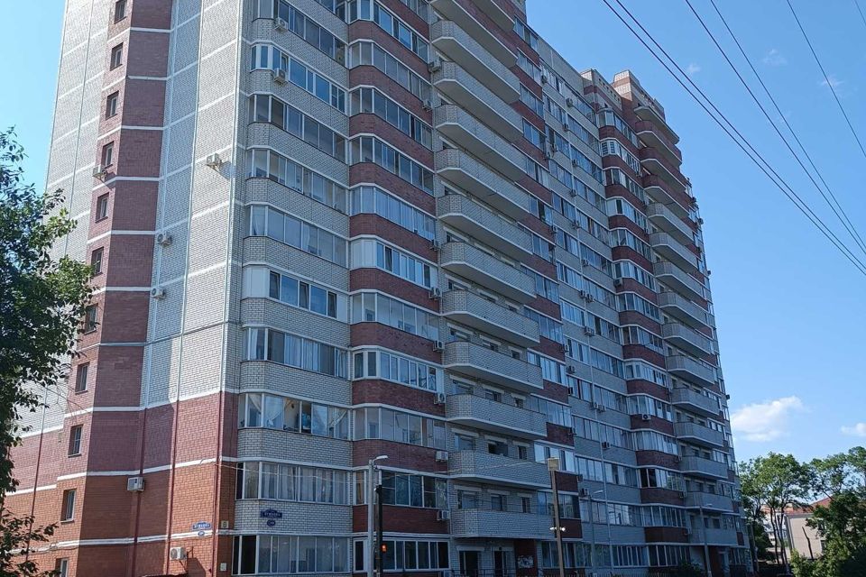 Продаётся 3-комнатная квартира, 75.7 м²