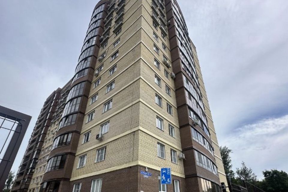 Продаётся 1-комнатная квартира, 38 м²