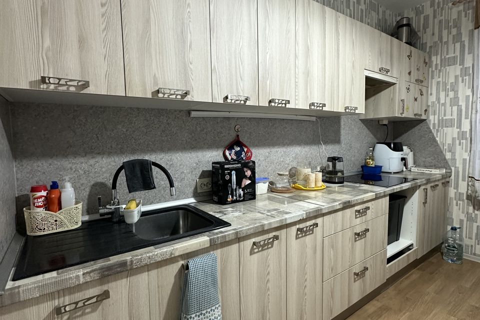 Продаётся 3-комнатная квартира, 65.4 м²
