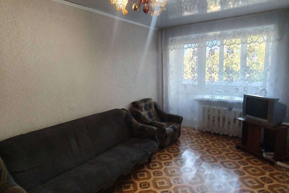 Продаётся 3-комнатная квартира, 56.2 м²