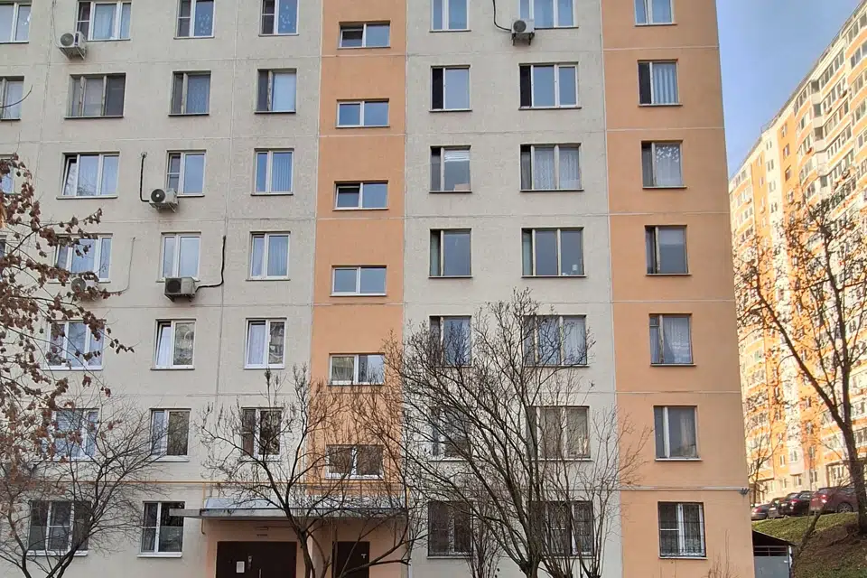 Продаётся 4-комнатная квартира, 62.7 м²