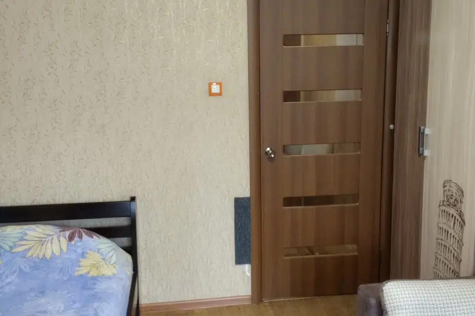 Продаётся 3-комнатная квартира, 60.5 м²