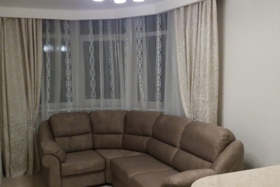 Продаётся 1-комнатная квартира, 41.8 м²