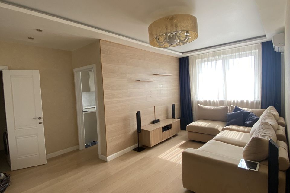 Продаётся 3-комнатная квартира, 70.6 м²