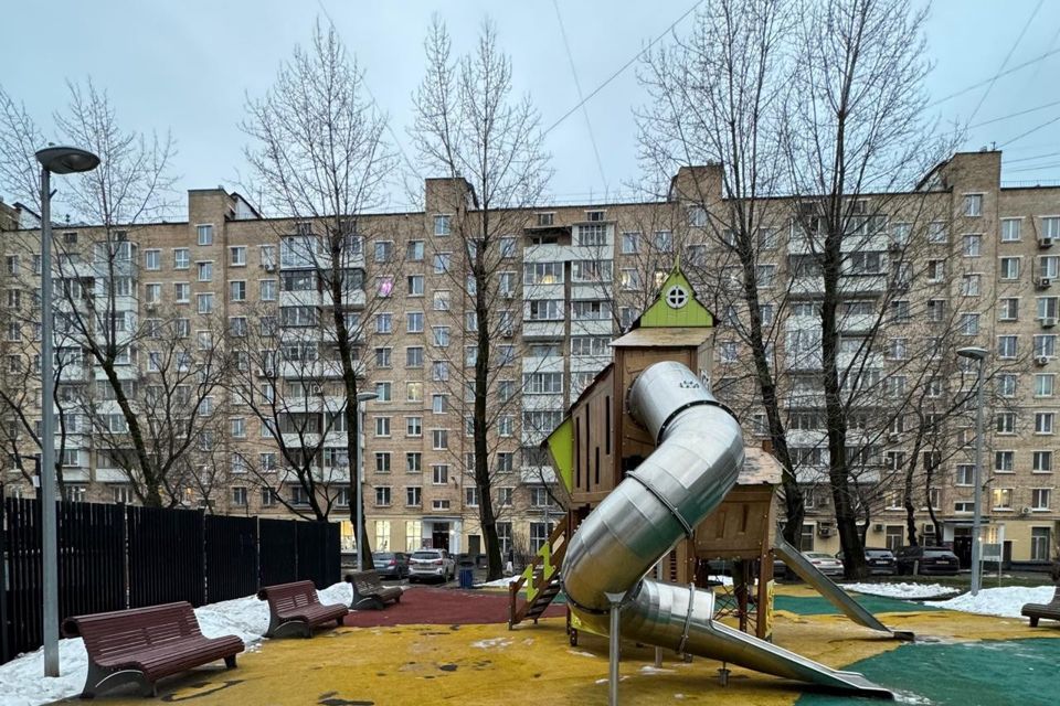 Продаётся 3-комнатная квартира, 56.5 м²