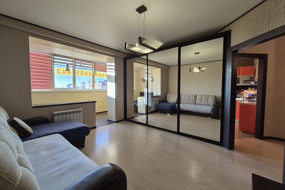 Продаётся 1-комнатная квартира, 50.3 м²