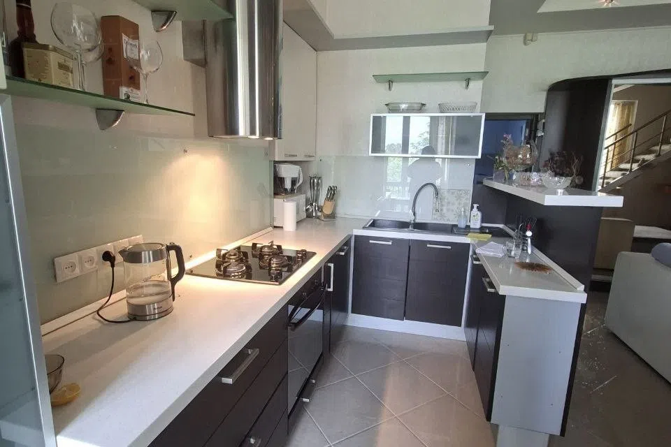 Продаётся 3-комнатная квартира, 123 м²