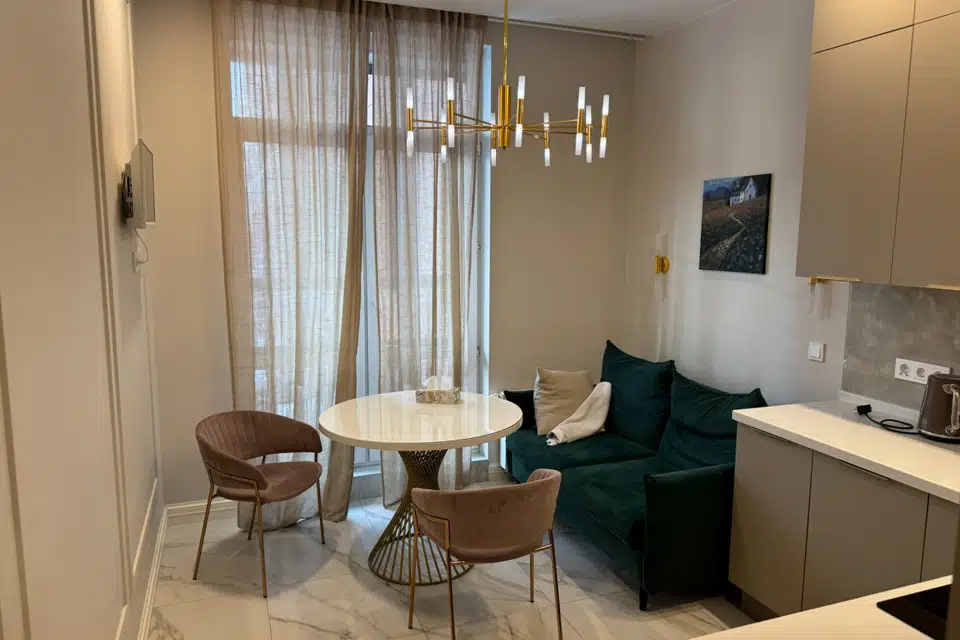Продаётся 1-комнатная квартира, 49.1 м²