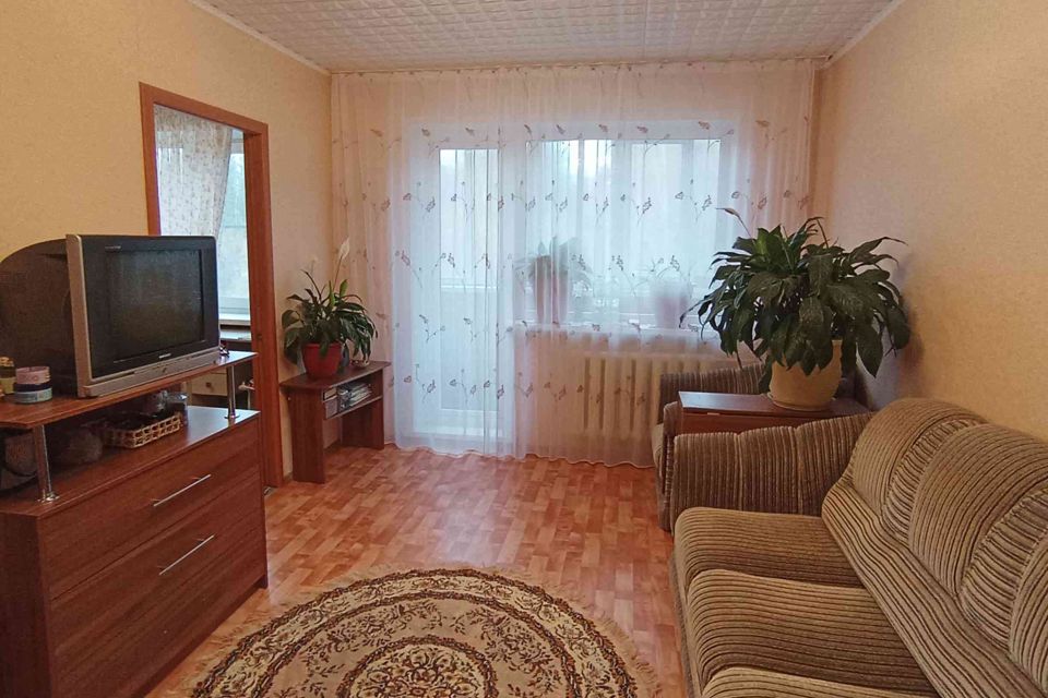 Продаётся 3-комнатная квартира, 47.4 м²