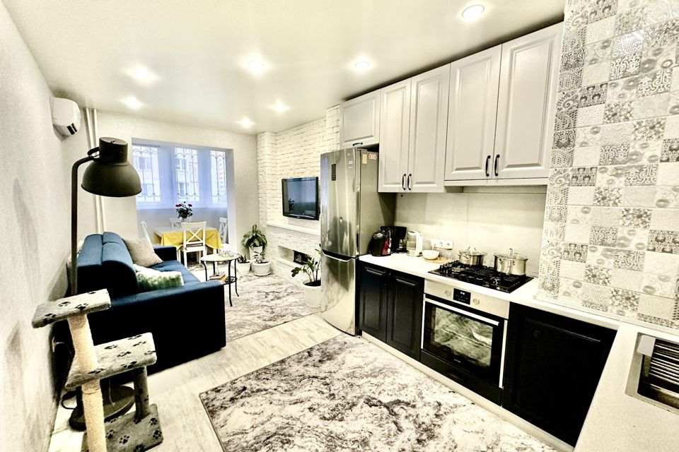 Продаётся 2-комнатная квартира, 58 м²