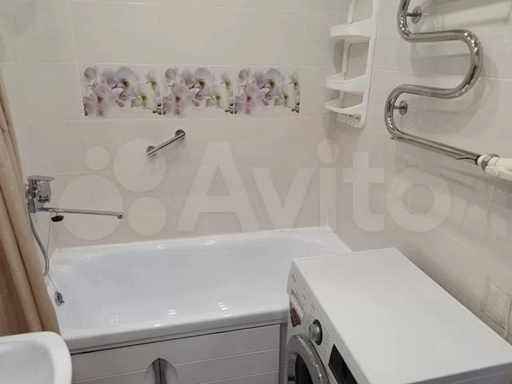 Продаётся 3-комнатная квартира, 51.9 м²