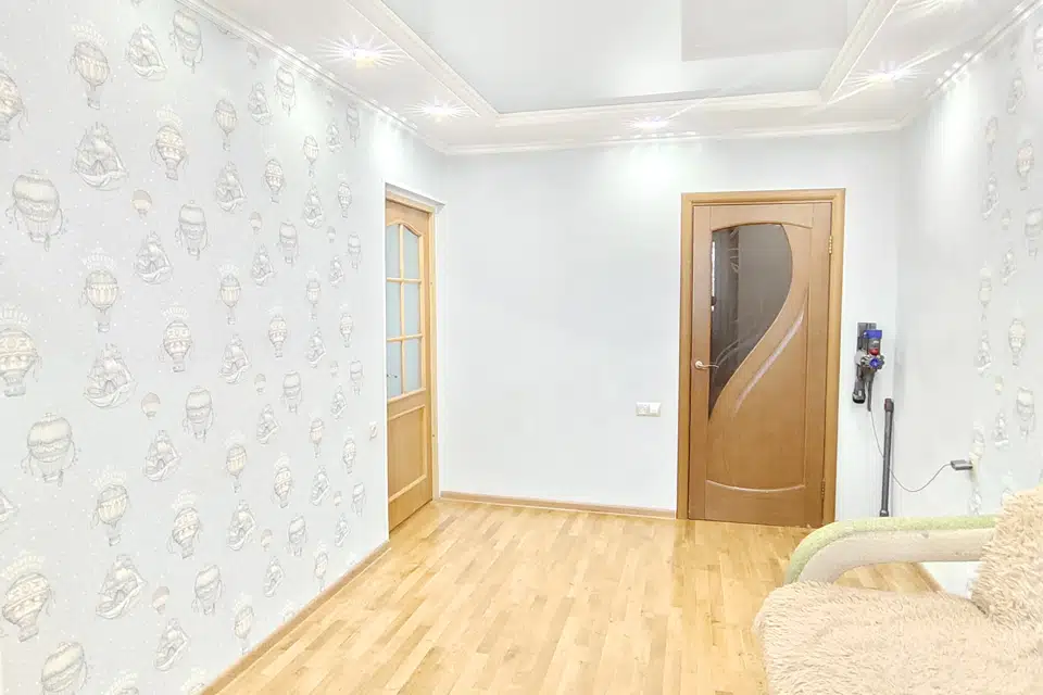 Продаётся 4-комнатная квартира, 80 м²