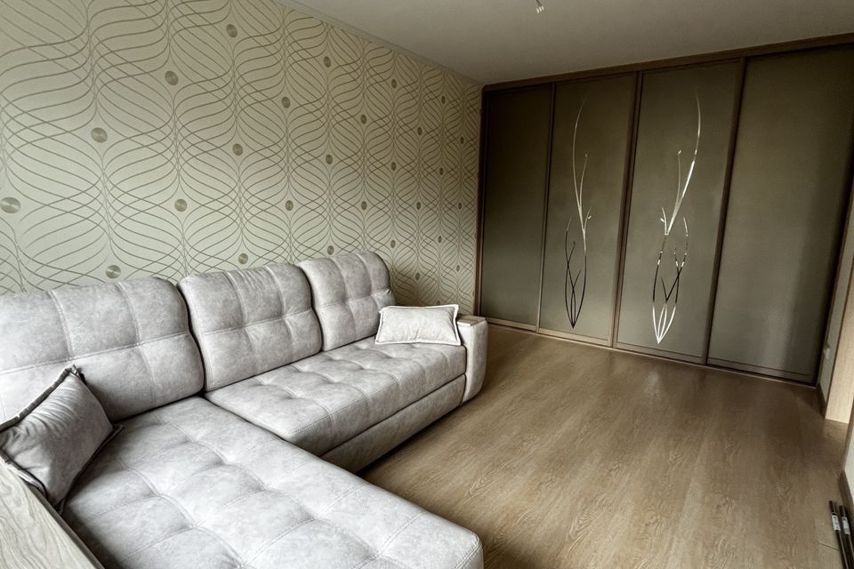 Продаётся 1-комнатная квартира, 35.6 м²