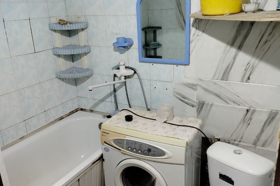 Продаётся 1-комнатная квартира, 42 м²