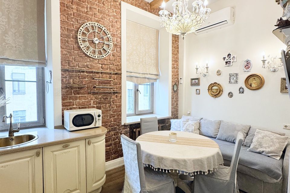 Продаётся 2-комнатная квартира, 61.2 м²