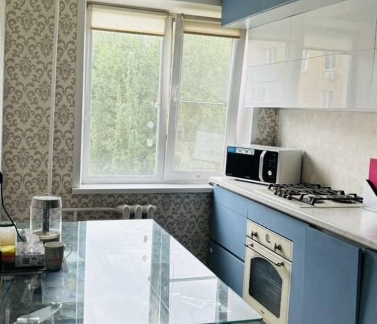 Продаётся 2-комнатная квартира, 42.7 м²