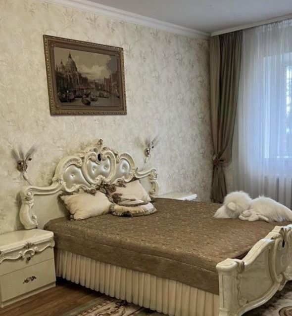 Продаётся 2-комнатная квартира, 78 м²
