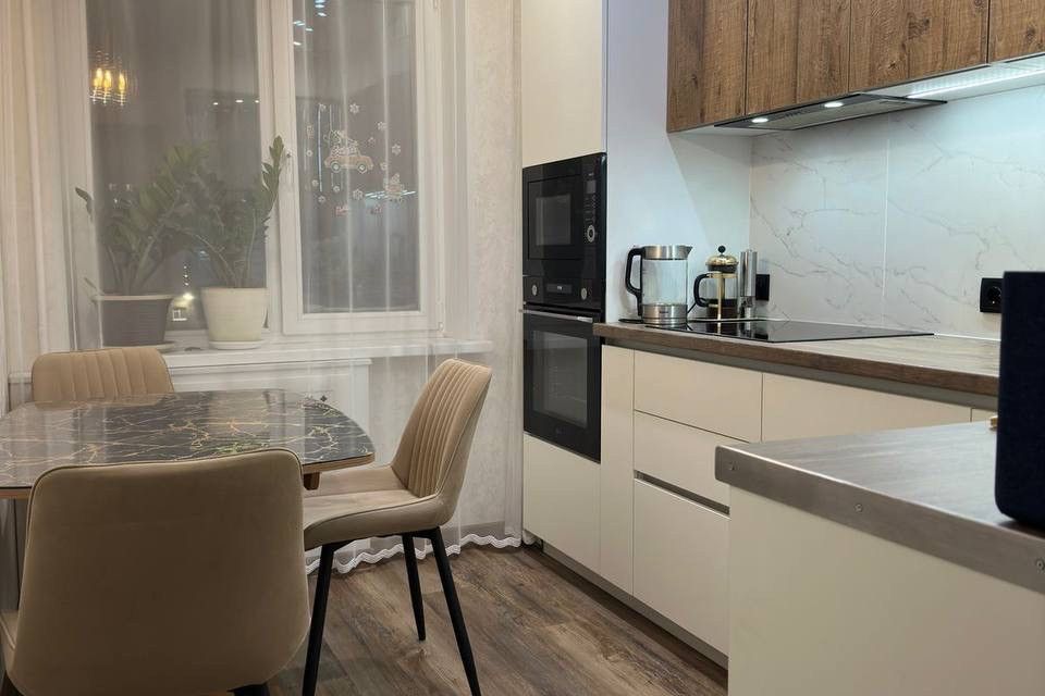 Продаётся 3-комнатная квартира, 65.2 м²