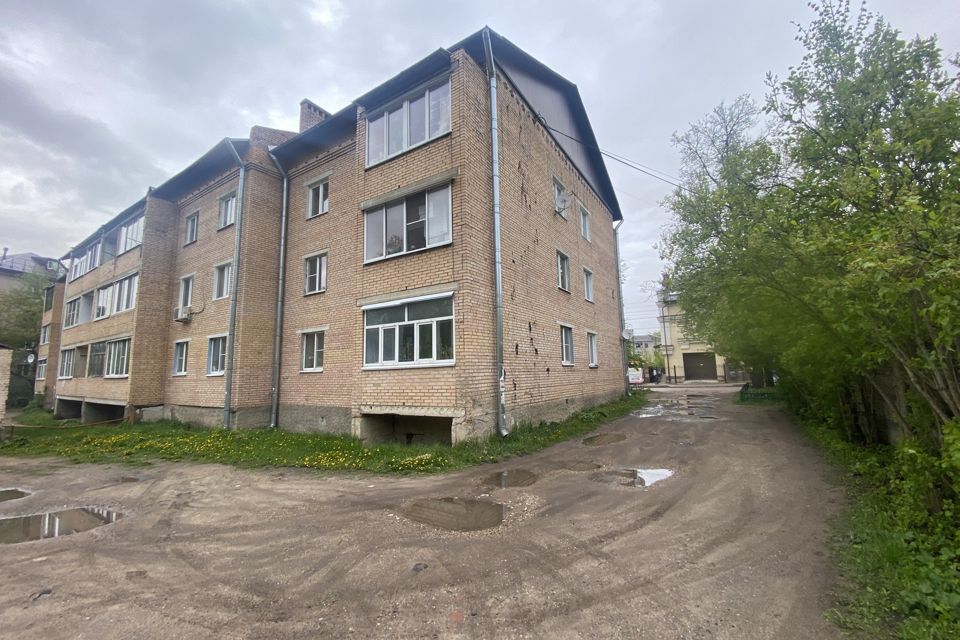 Продаётся 2-комнатная квартира, 49.8 м²