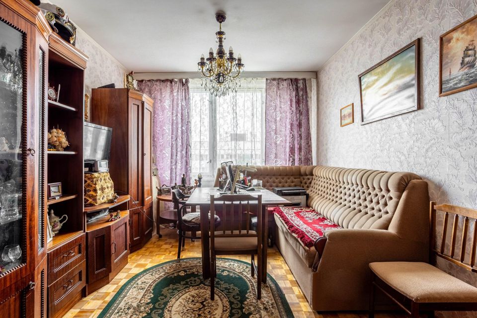 Продаётся 4-комнатная квартира, 76.8 м²