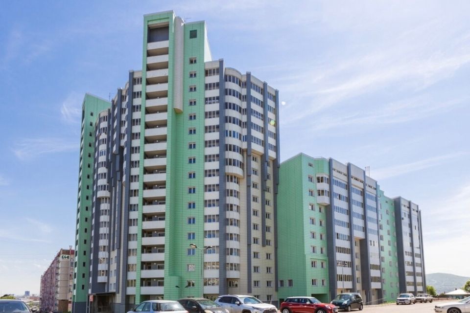 Продаётся 4-комнатная квартира, 124 м²