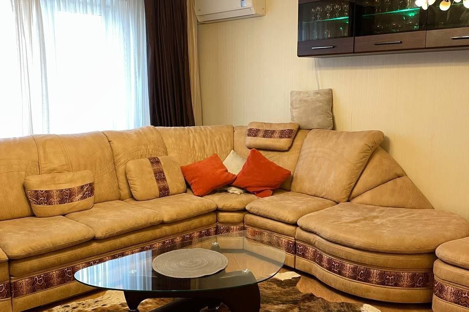 Продаётся 3-комнатная квартира, 68.3 м²