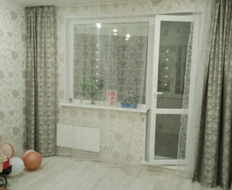 Продаётся 2-комнатная квартира, 60.8 м²