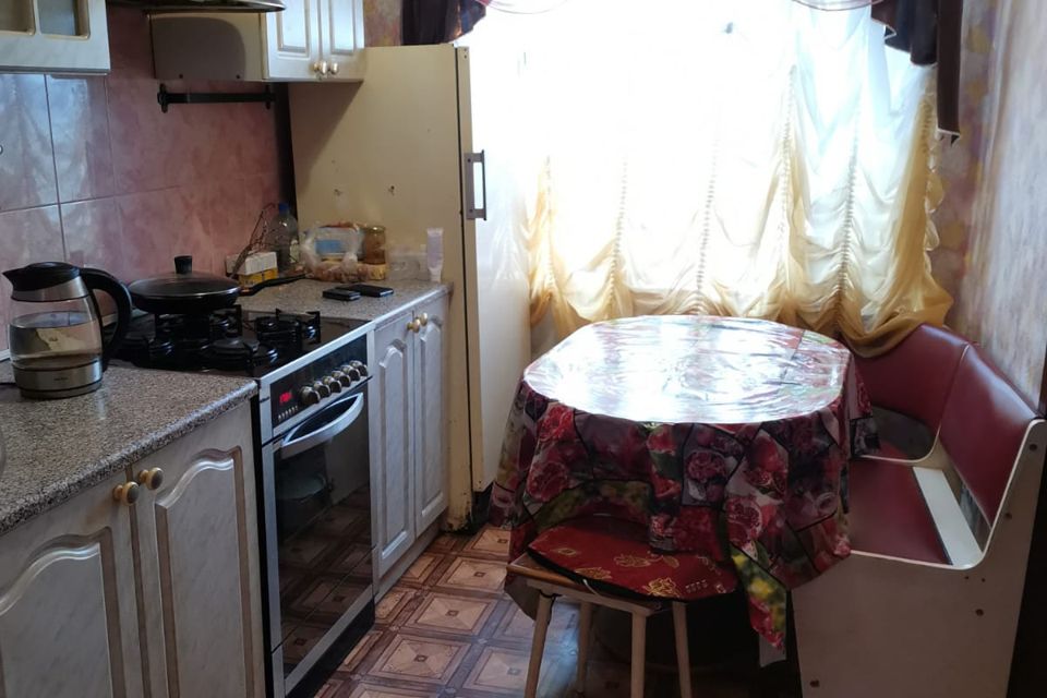 Продаётся 1-комнатная квартира, 37.3 м²