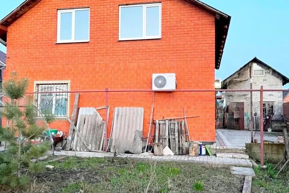Продаётся 2-этажный дом, 171.7 м²