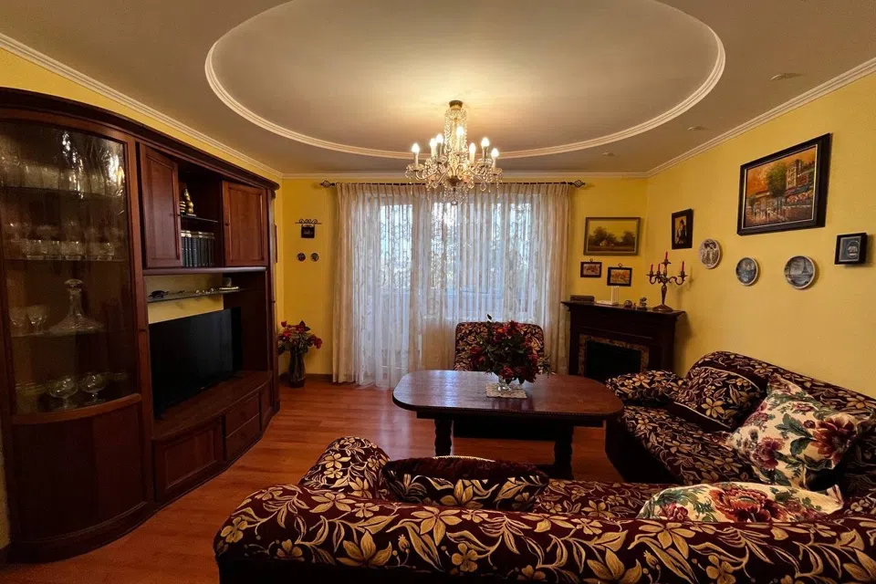 Продаётся 3-комнатная квартира, 65 м²