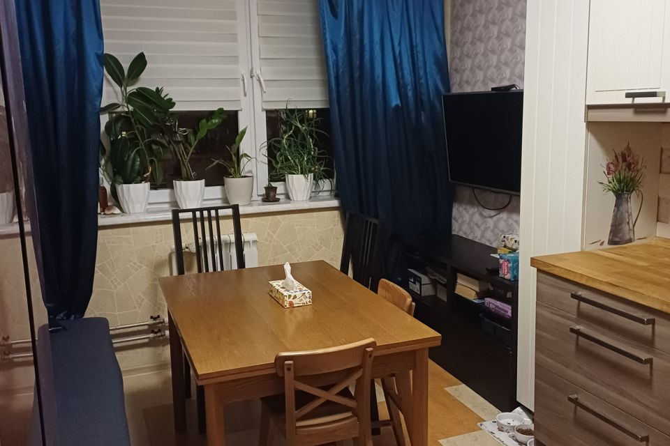 Продаётся 2-комнатная квартира, 71.1 м²