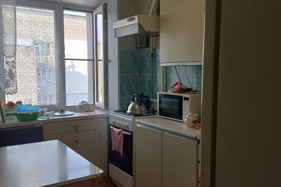 Продаётся 3-комнатная квартира, 61.1 м²