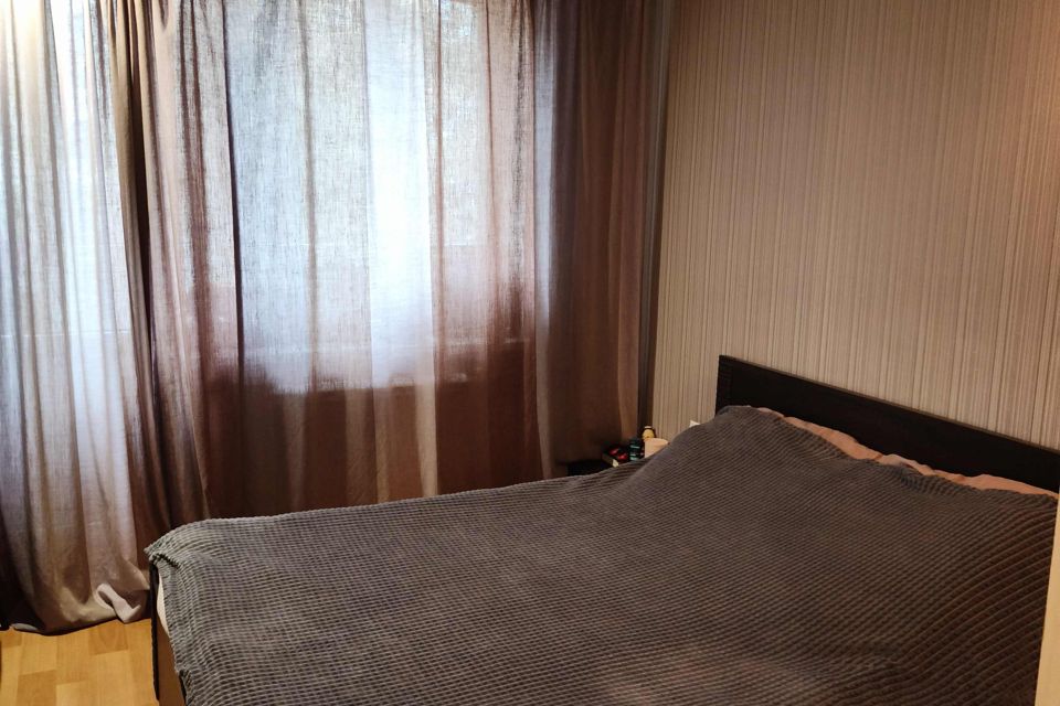 Продаётся 4-комнатная квартира, 66 м²