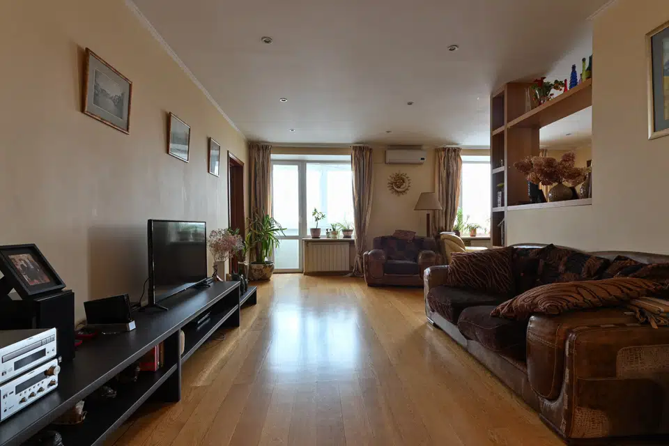 Продаётся 4-комнатная квартира, 146 м²