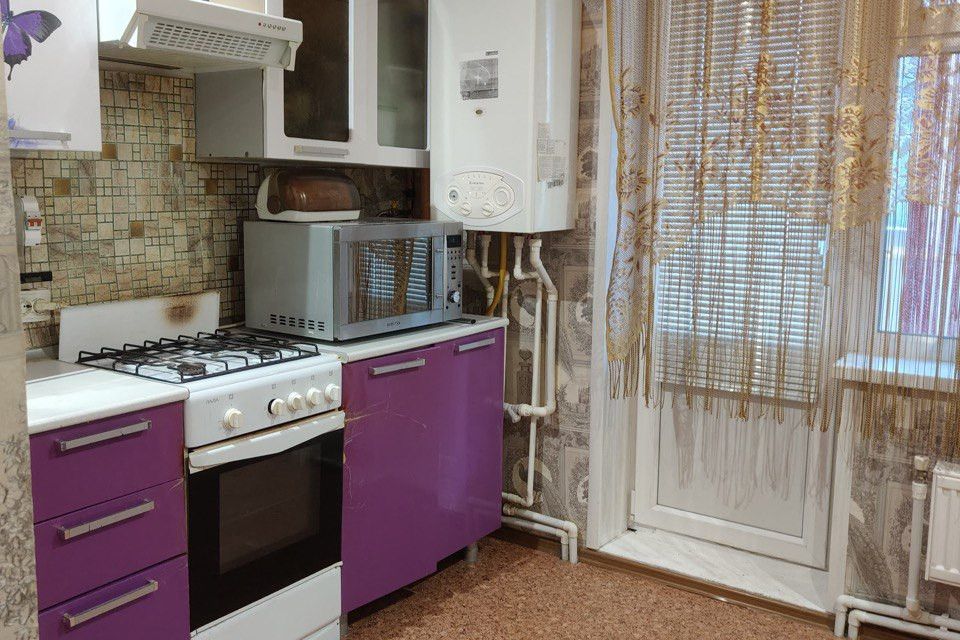 Продаётся 2-комнатная квартира, 62.2 м²