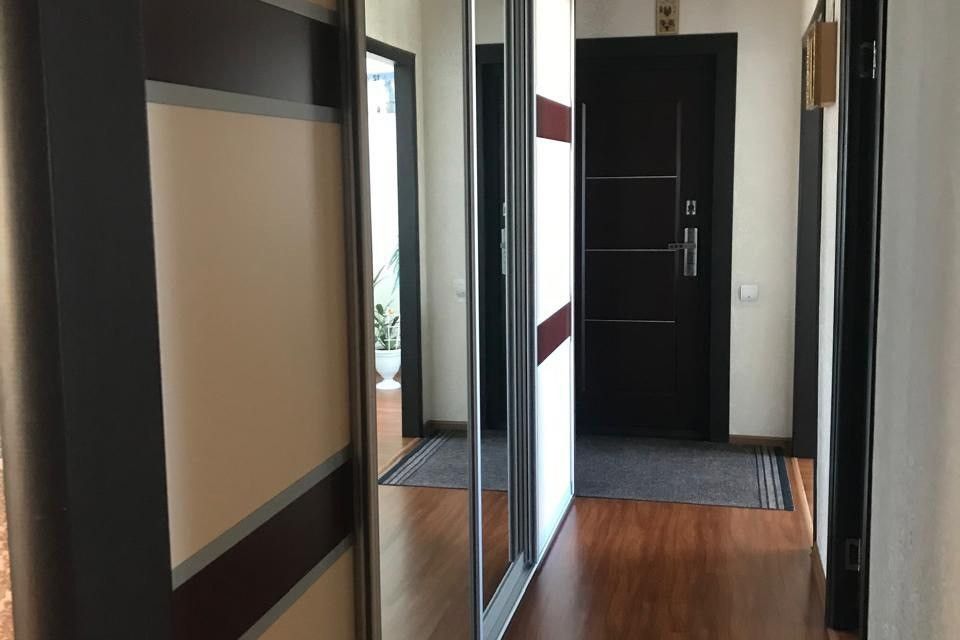 Продаётся 3-комнатная квартира, 65.2 м²
