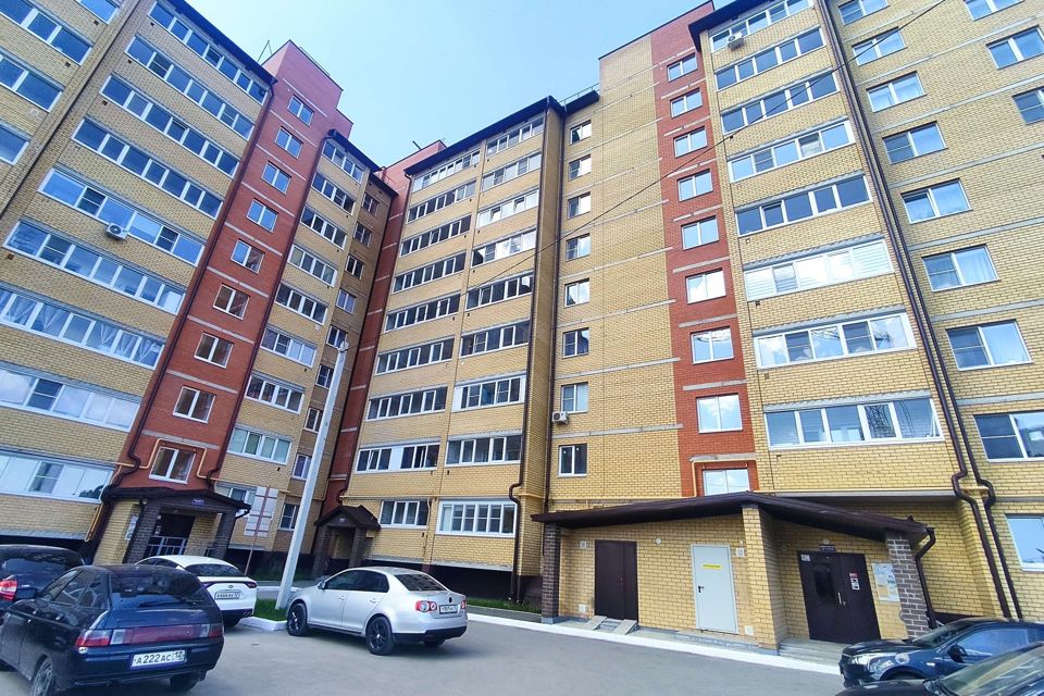 Продаётся 2-комнатная квартира, 56.8 м²