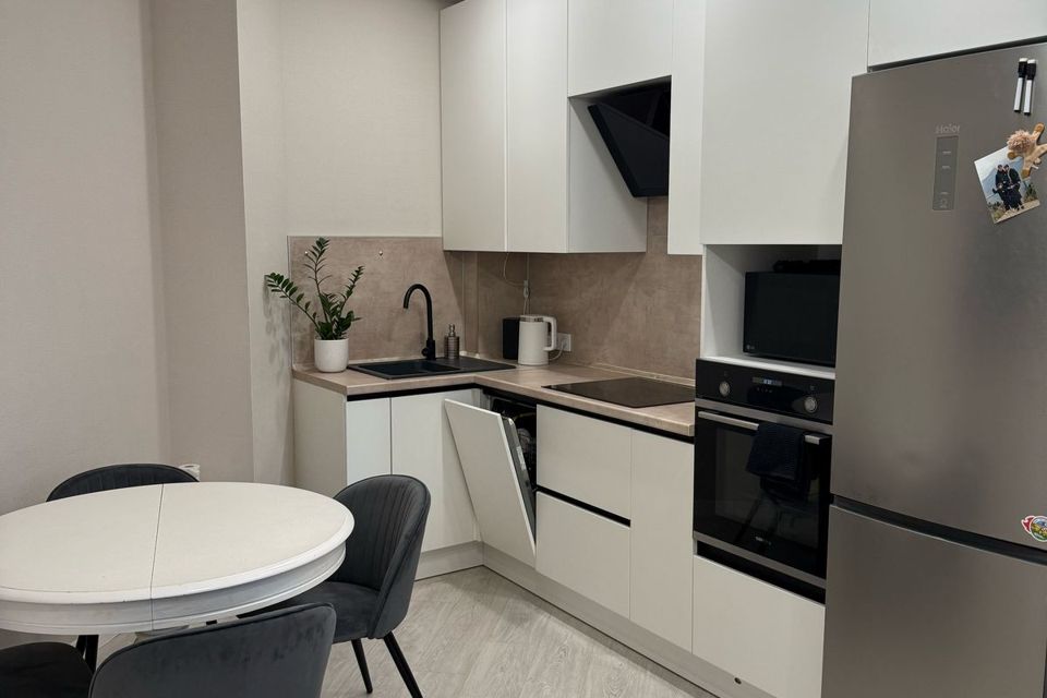 Продаётся 2-комнатная квартира, 52.2 м²