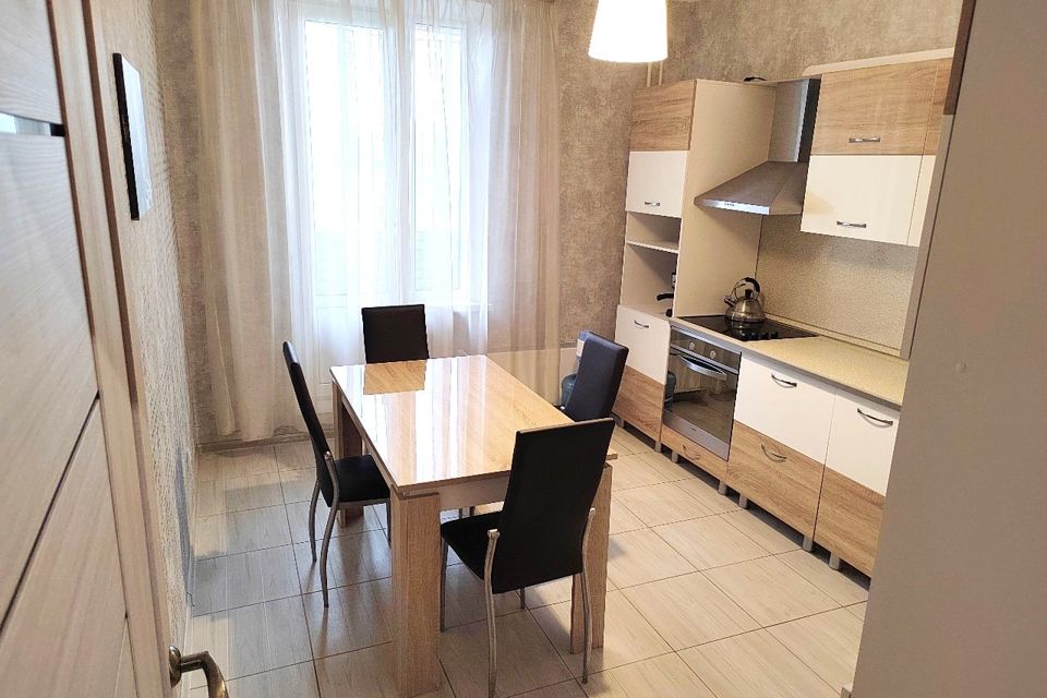 Продаётся 2-комнатная квартира, 57 м²