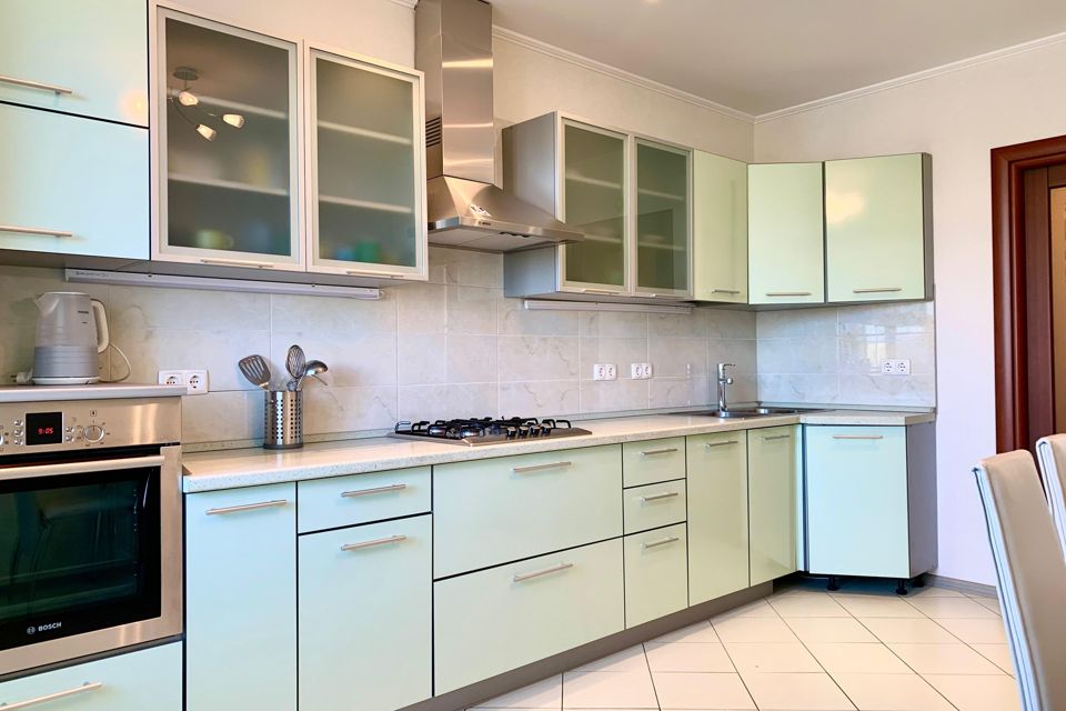 Продаётся 3-комнатная квартира, 100 м²