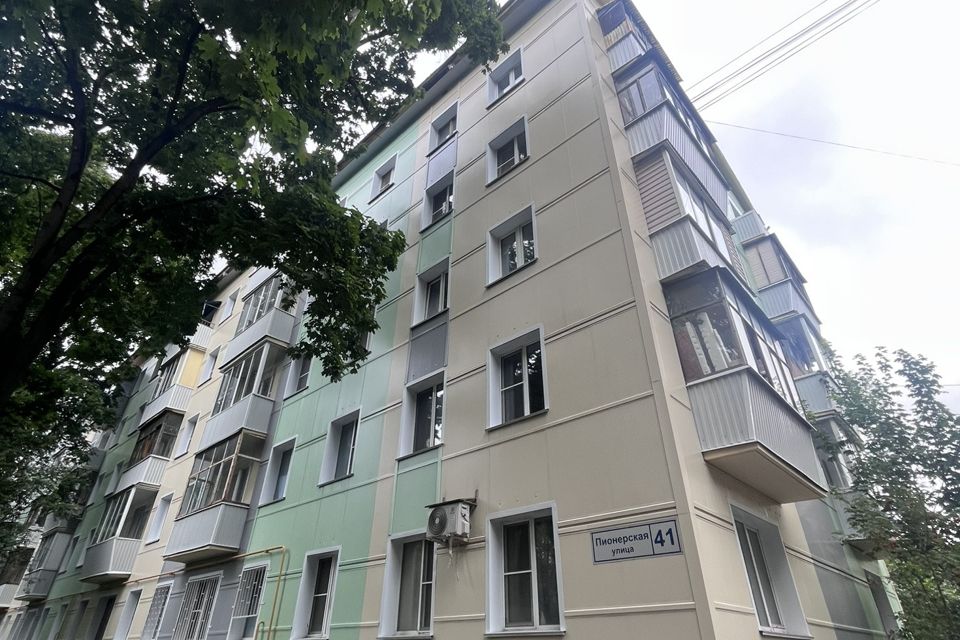 Продаётся 3-комнатная квартира, 55.5 м²