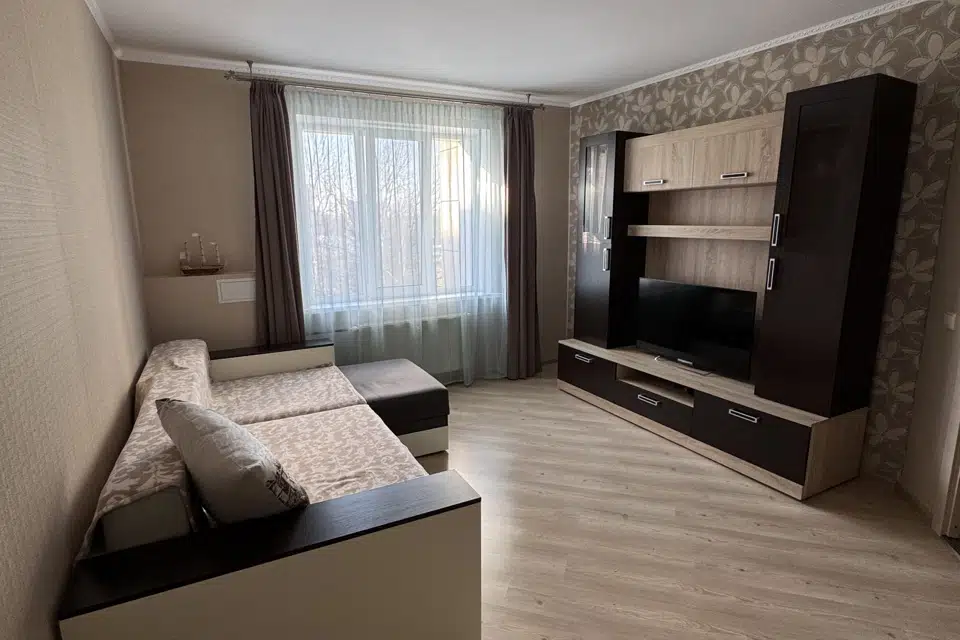 Продаётся 1-комнатная квартира, 37.3 м²